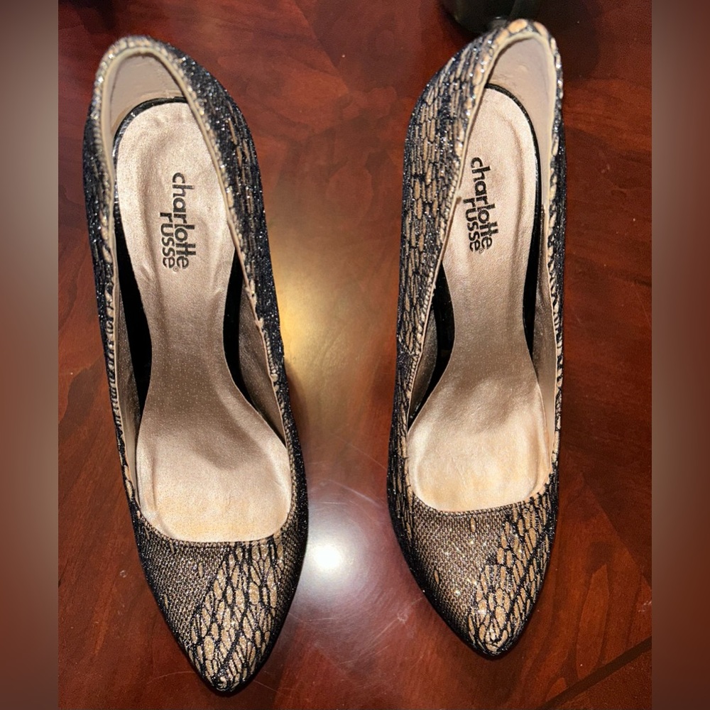 Charlotte Russe platform heels - Picture 2 of 3